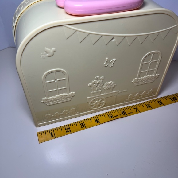 Lil Woodzeez  Bakery Travel Suitcase Replacement  Yellow Case ONLY No Figures - Picture 6 of 6